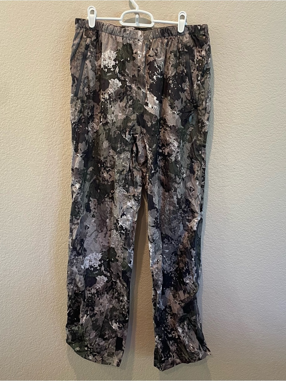 Cabela's Men's Instinct Packable Rain Pants Camo Camouflage size Medium